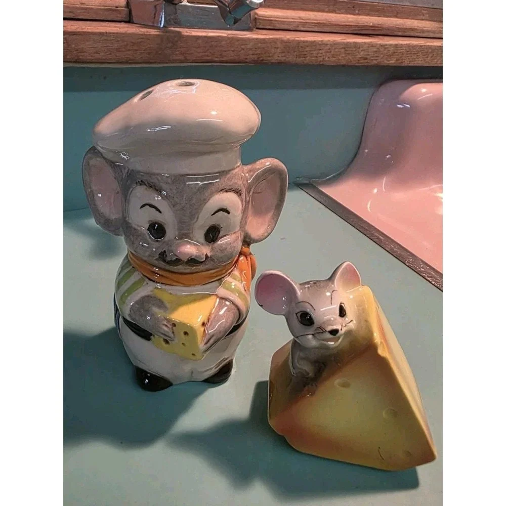 Vintage Mouse Chef & Cheese Salt Pepper Shakers Made in Japan Ceramic...